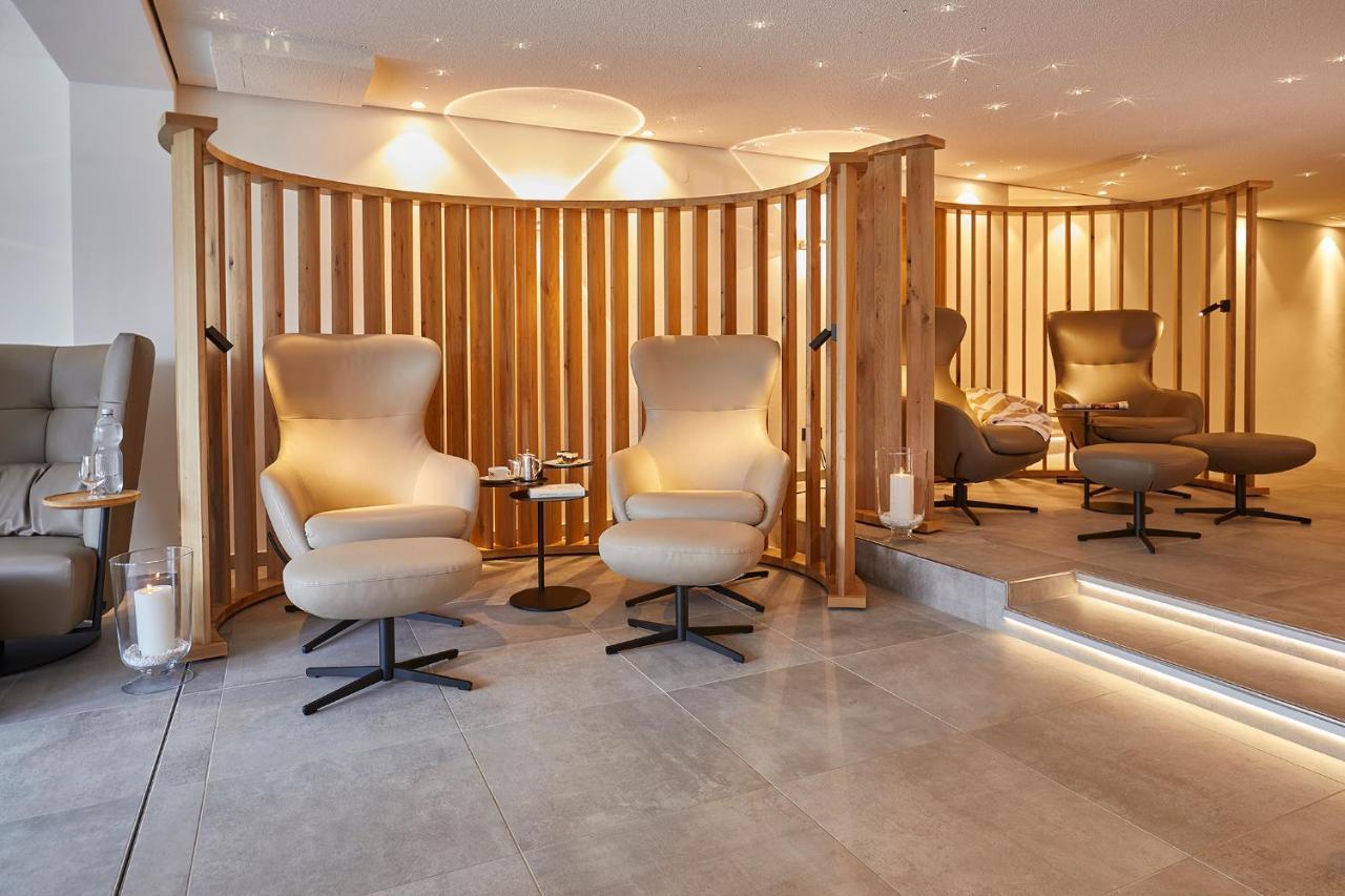 Erfurths Bergfried Ferien & Wellnesshotel ヒンターツァルテン エクステリア 写真