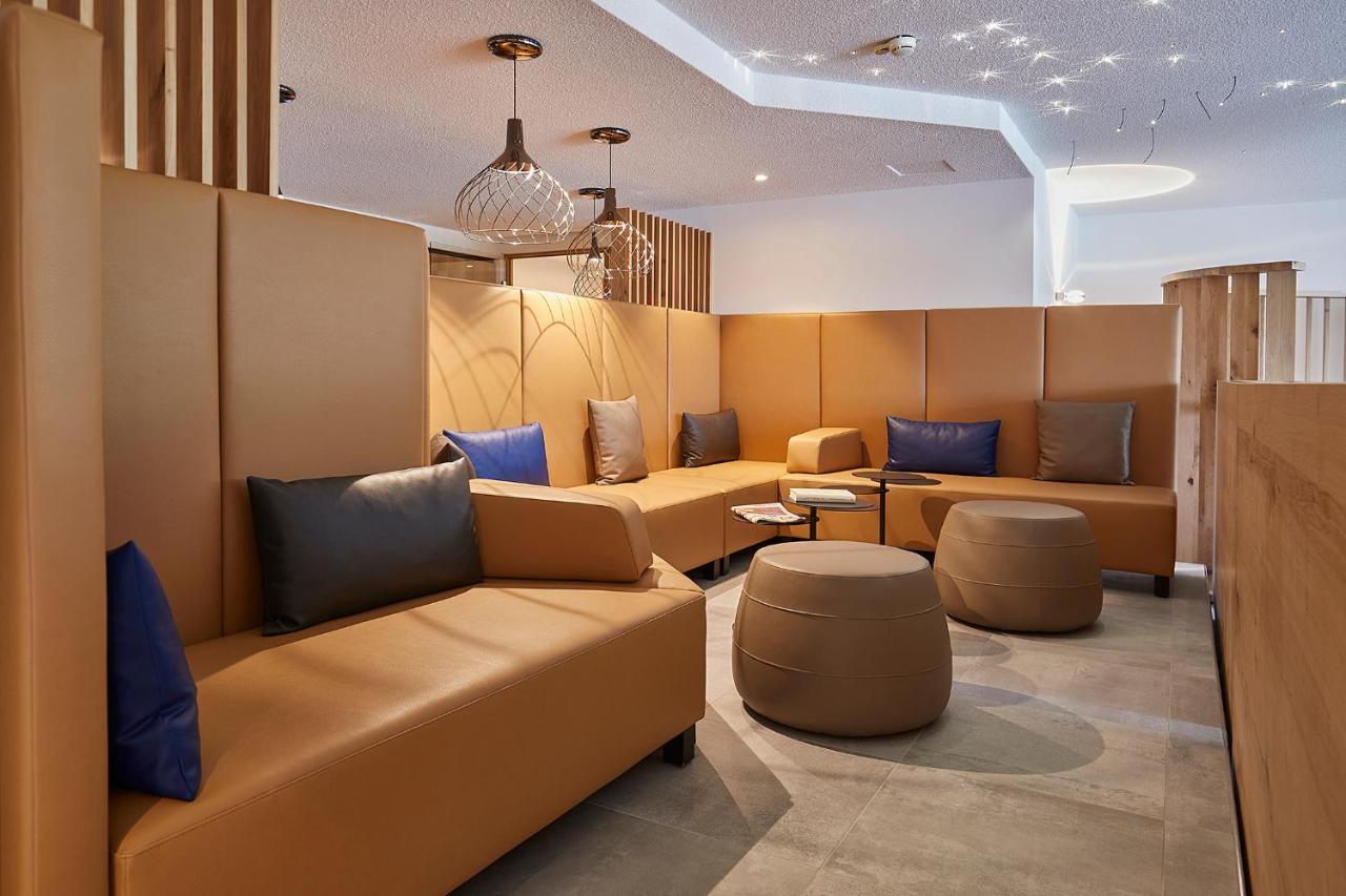 Erfurths Bergfried Ferien & Wellnesshotel ヒンターツァルテン エクステリア 写真