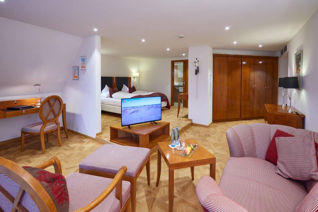 Erfurths Bergfried Ferien & Wellnesshotel ヒンターツァルテン エクステリア 写真