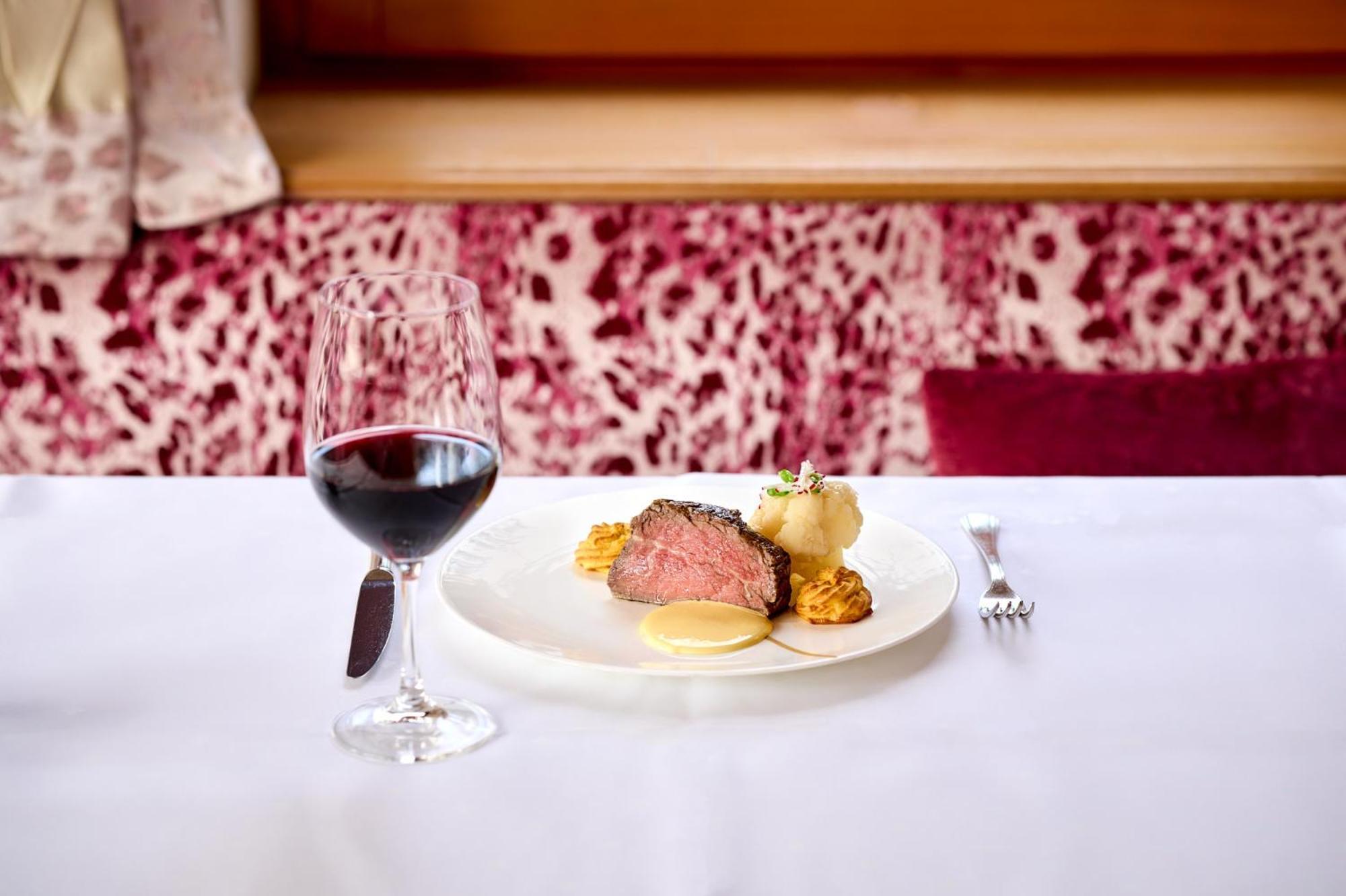 Erfurths Bergfried Ferien & Wellnesshotel ヒンターツァルテン エクステリア 写真