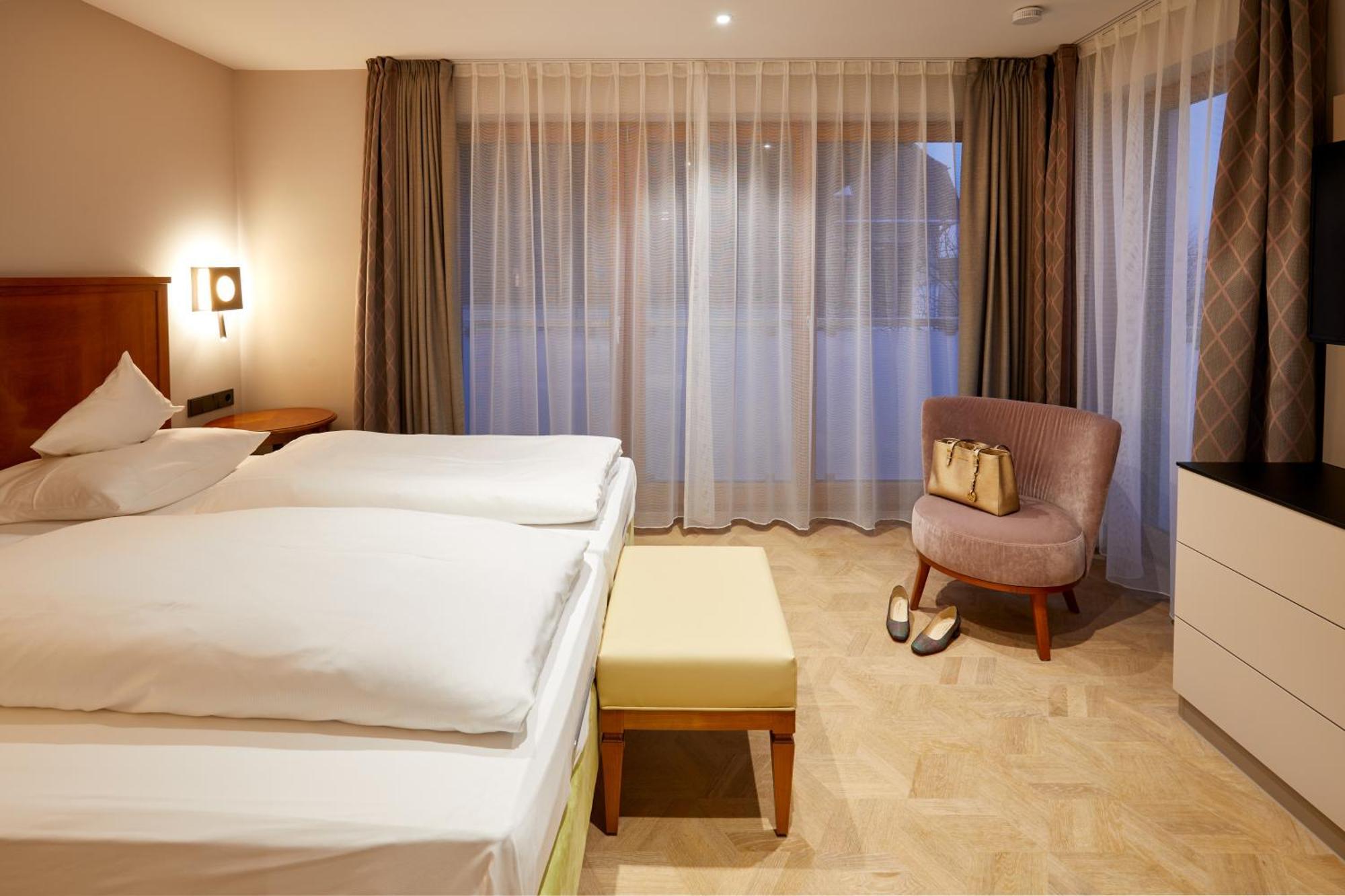 Erfurths Bergfried Ferien & Wellnesshotel ヒンターツァルテン エクステリア 写真