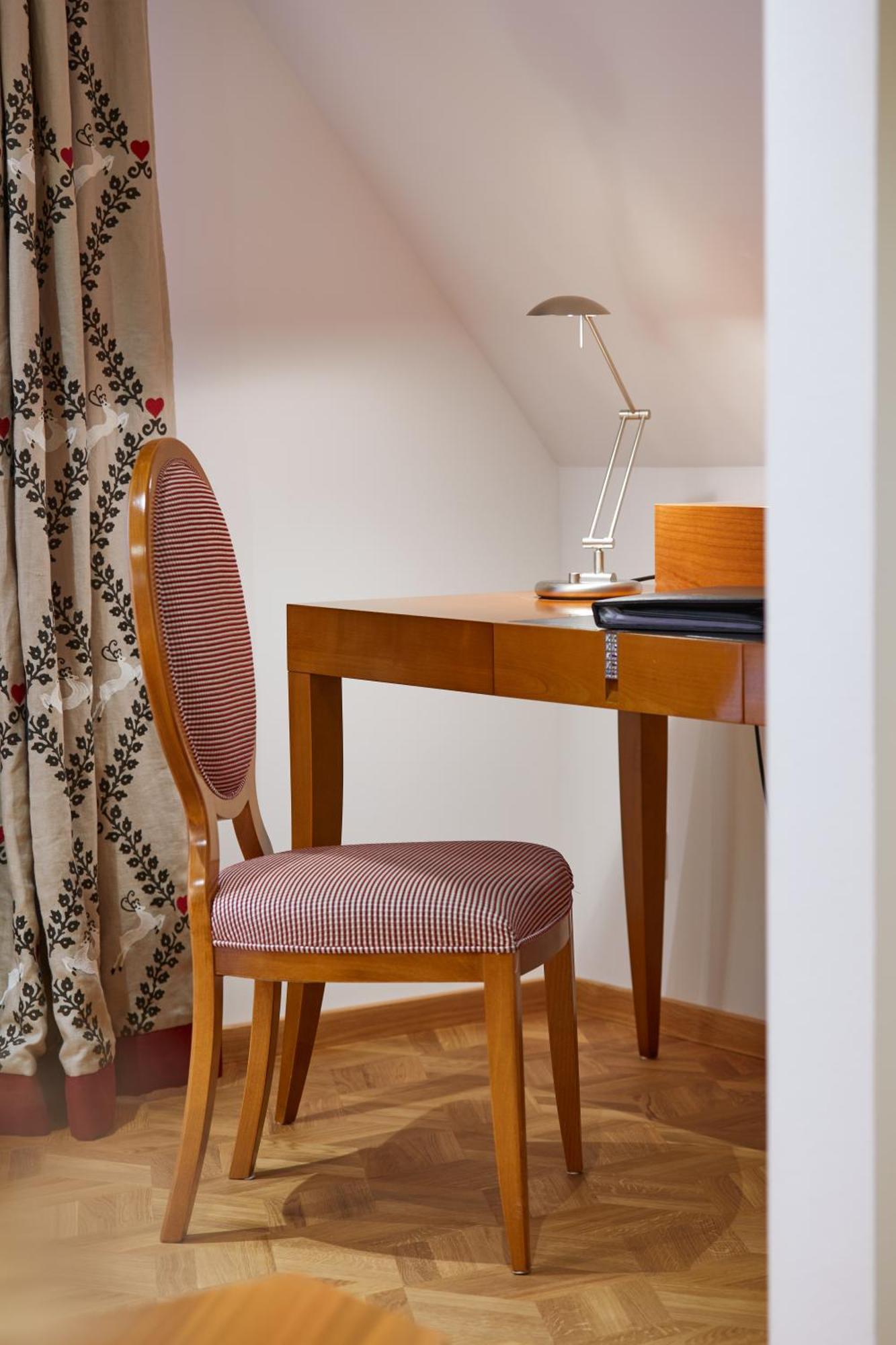 Erfurths Bergfried Ferien & Wellnesshotel ヒンターツァルテン エクステリア 写真