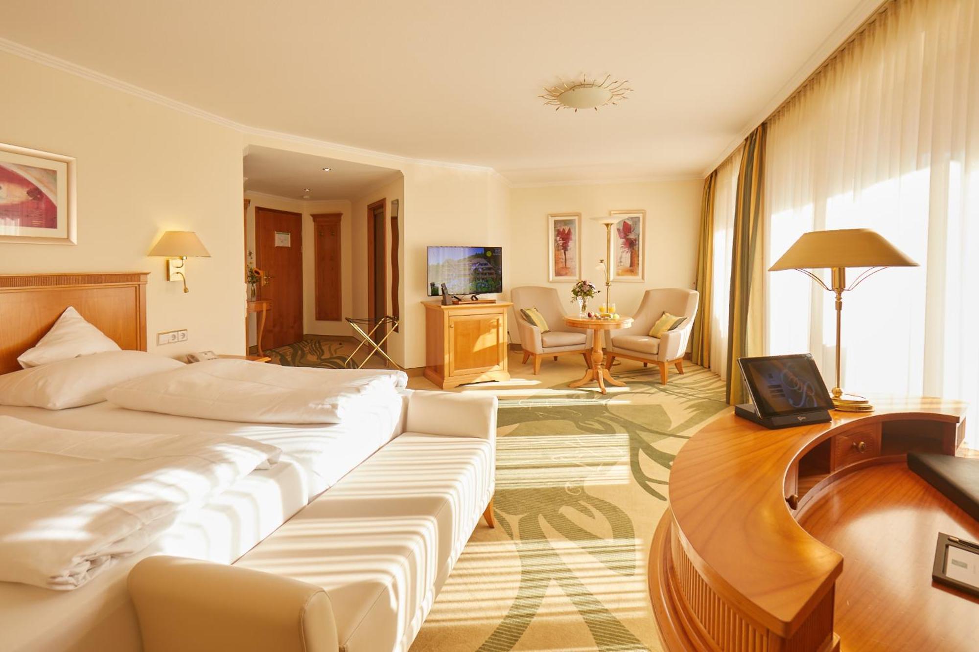 Erfurths Bergfried Ferien & Wellnesshotel ヒンターツァルテン エクステリア 写真